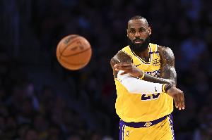 yl23455永利-8人退役&火花目前没球打 本世纪首个10年的状元仅剩詹姆斯还在打