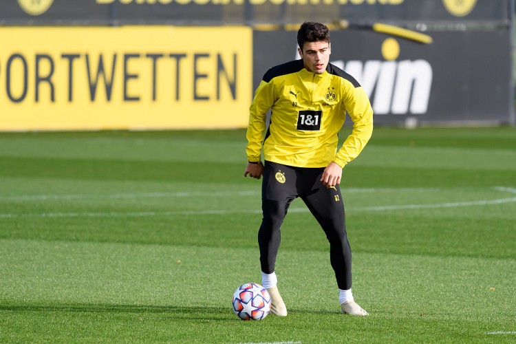 德天空:门兴有意引进小雷纳,已提交报价&谈判正在进行中